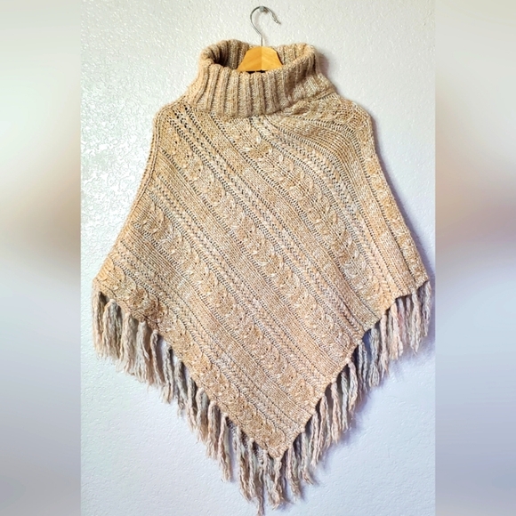 Beige Neutral Cable Knit Poncho with Fringe Hem One Size Asymmetrical Cape - Picture 1 of 7